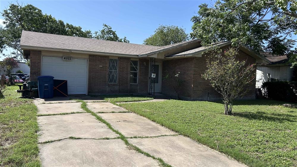 A Corpus Christi home before our renovation