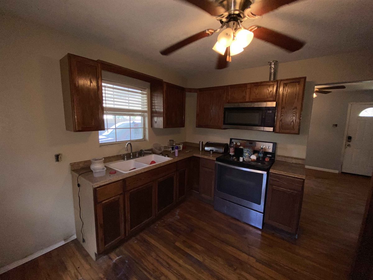 The kitchen before any work.