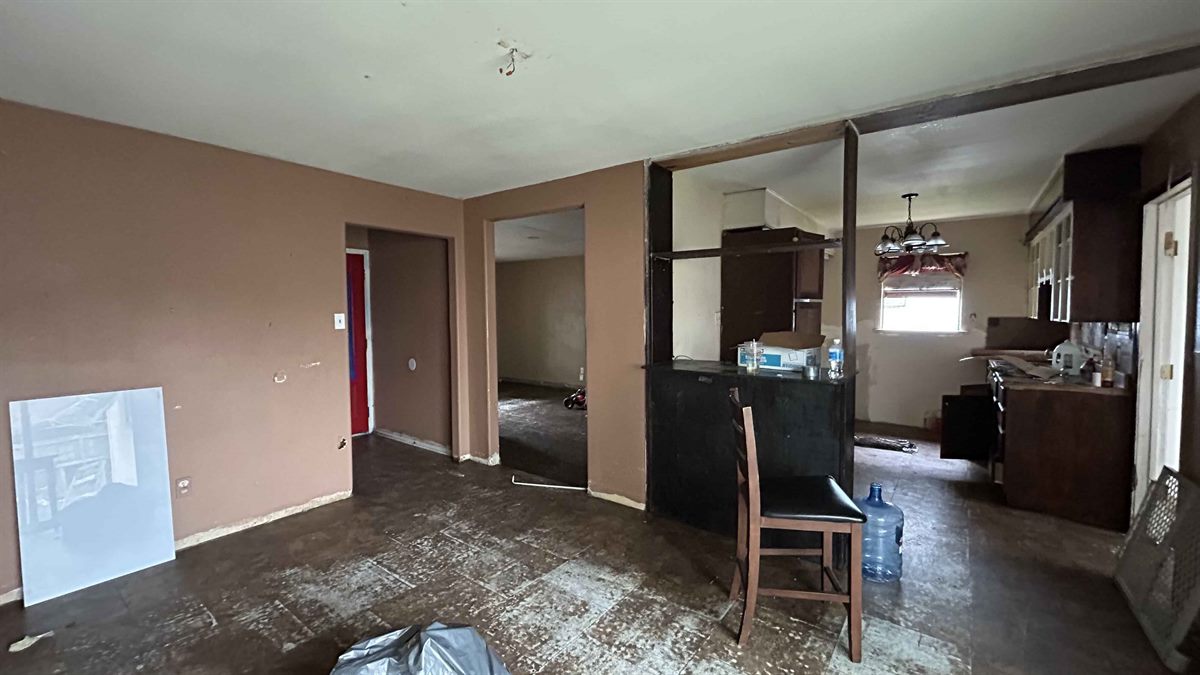 The kitchen before any work.
